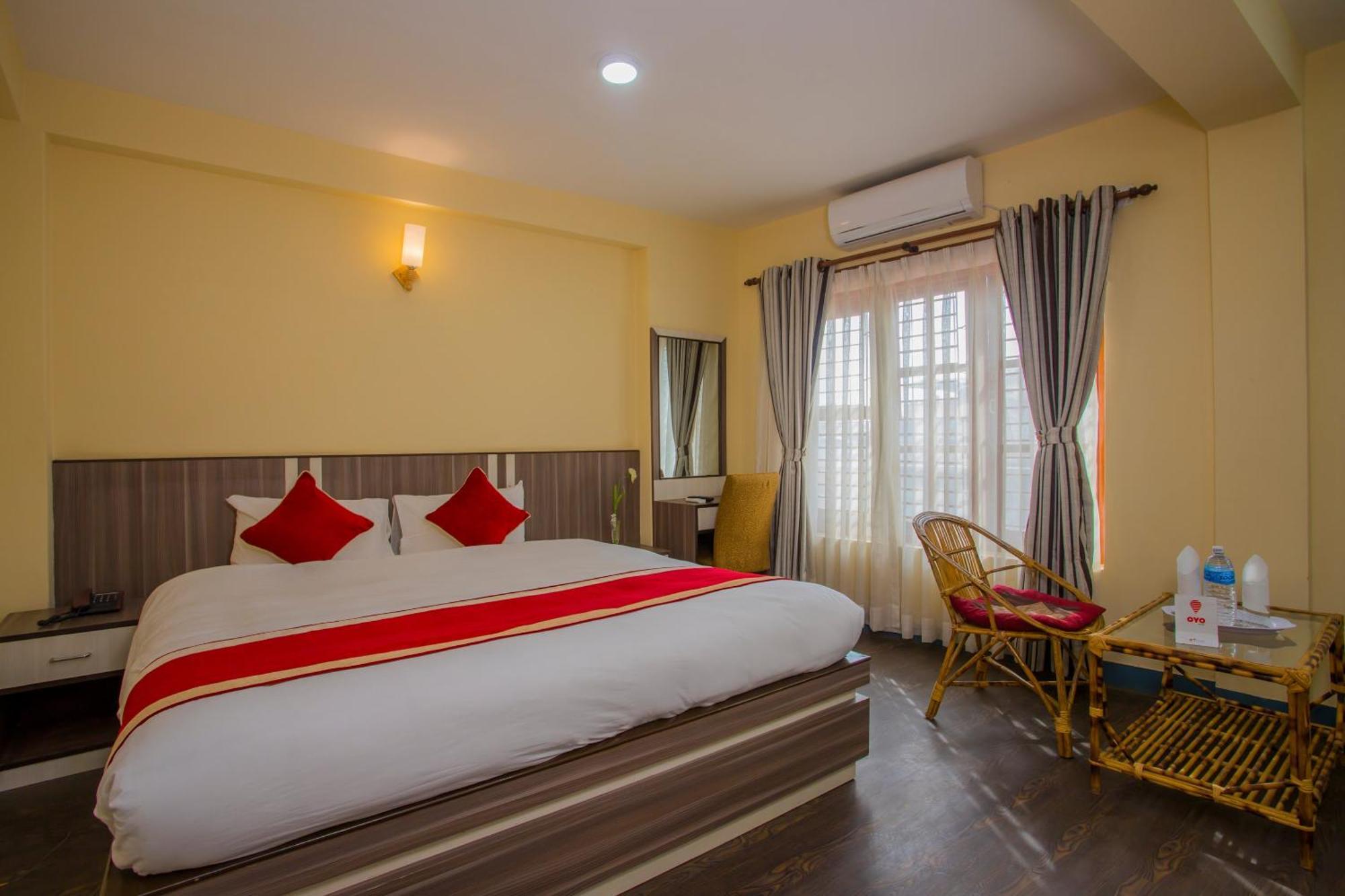 Oyo 297 Hotel Aayam Kathmandu Exterior photo