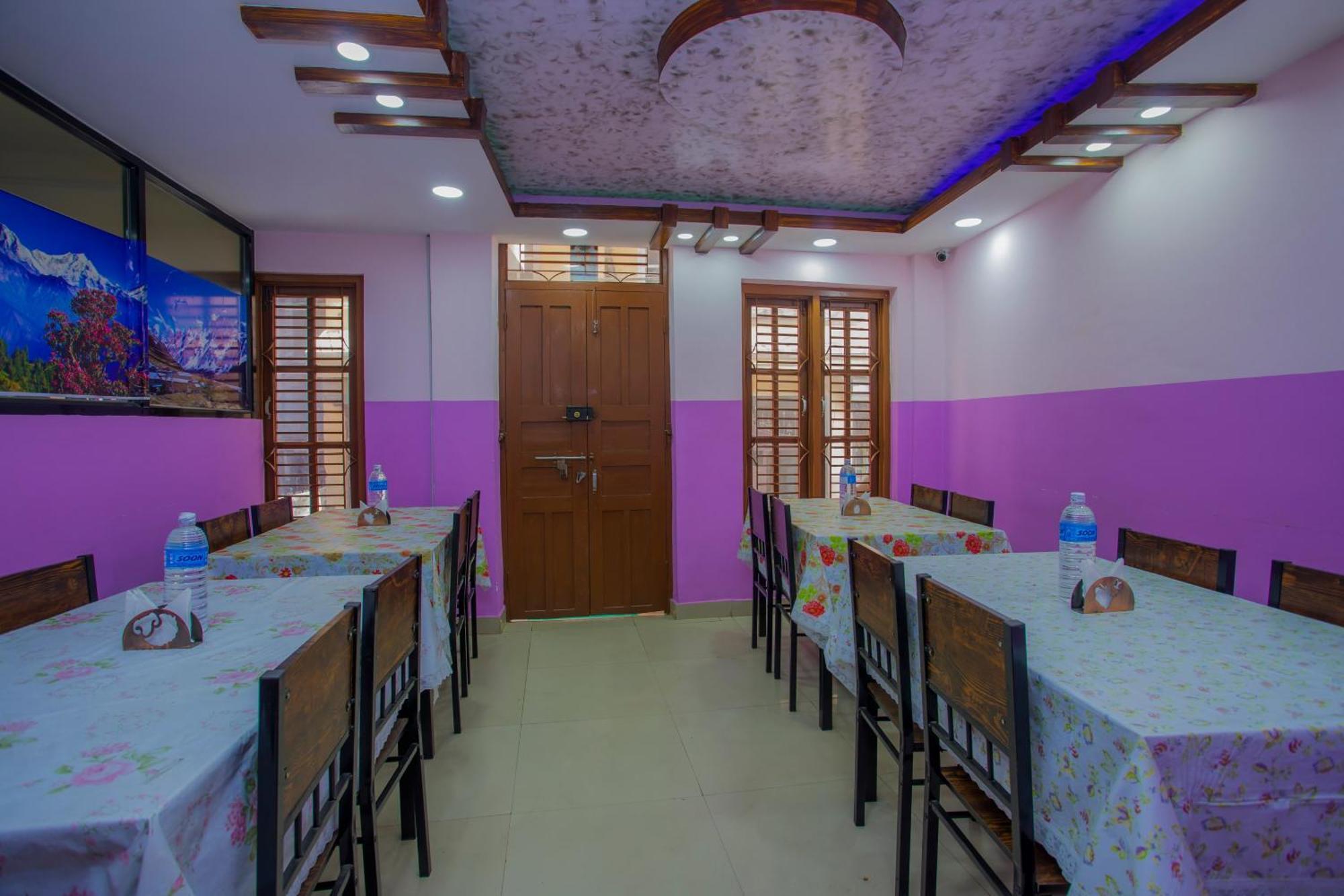 Oyo 297 Hotel Aayam Kathmandu Exterior photo