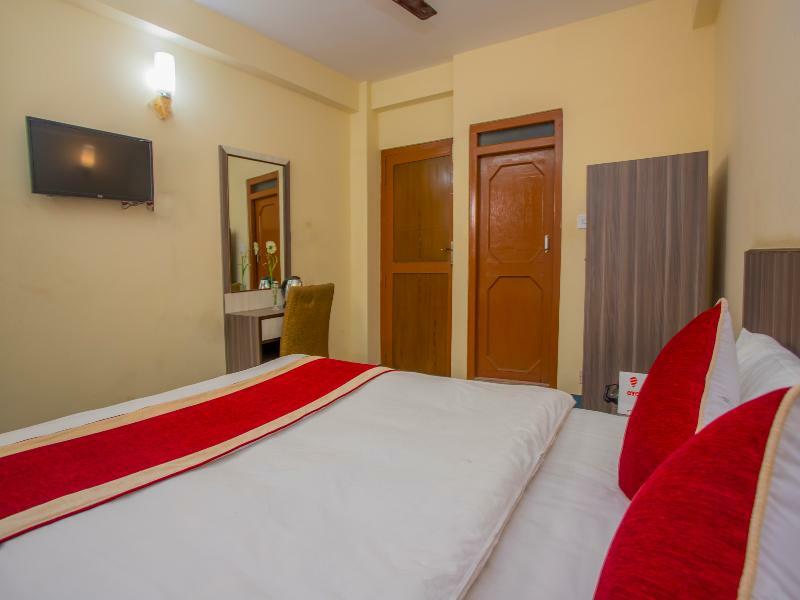 Oyo 297 Hotel Aayam Kathmandu Exterior photo